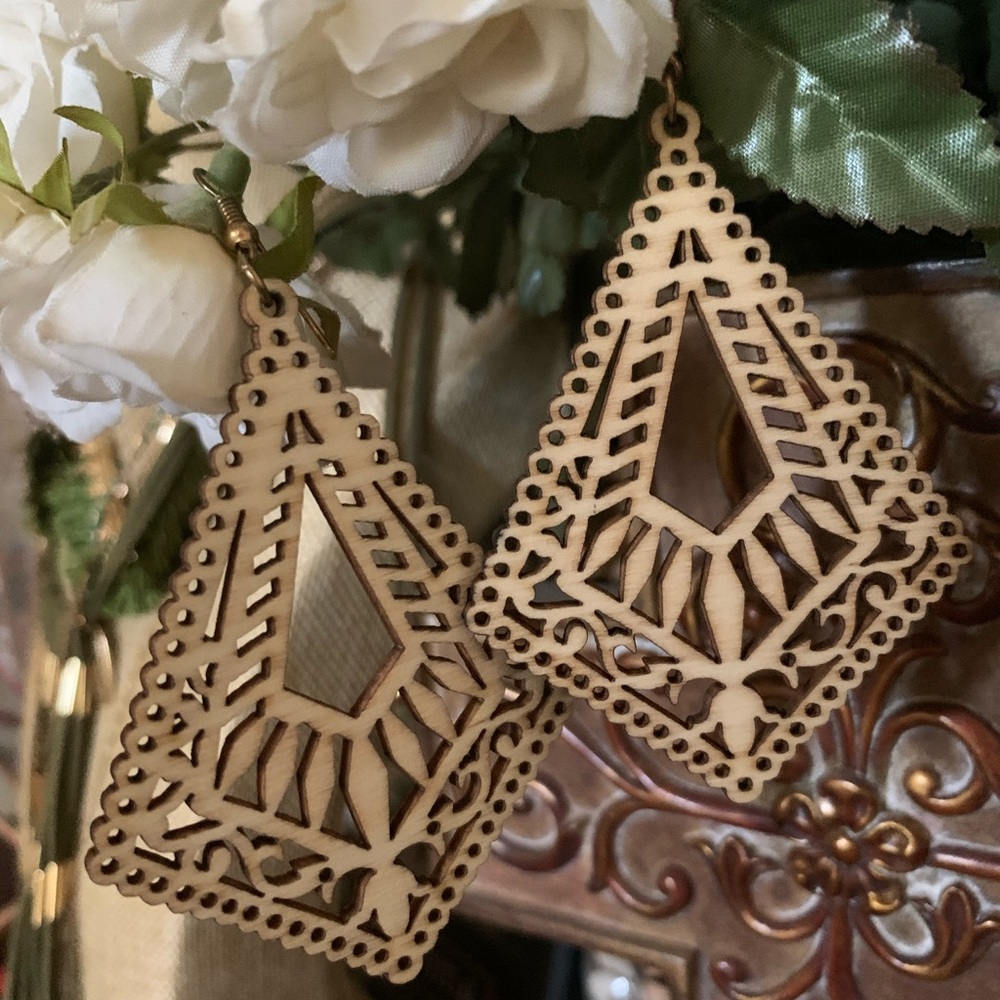 Wooden lightweight earrings